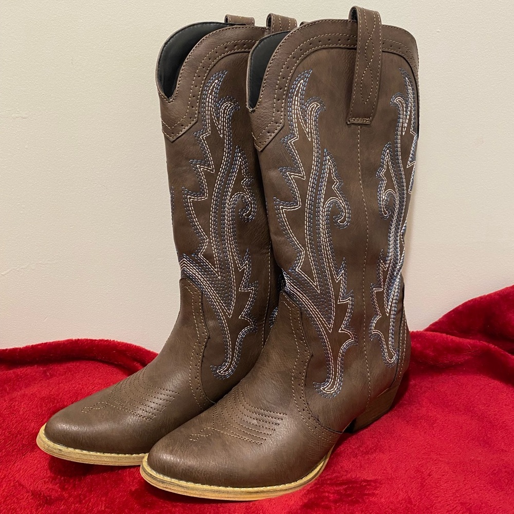 Hisea Women’s Cowboy Boots
